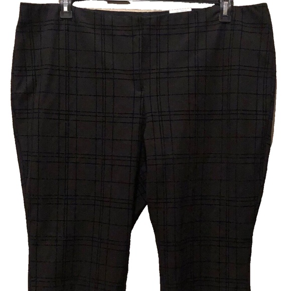 (NWT) Alfani Women's Black Flocked Grid-Print Skinny Pants Plus Size 24W - Picture 2 of 12
